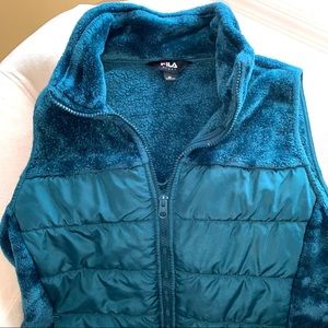 * S O L D * Fila Vest